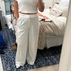 Women's Light Gray Pleated Trousers